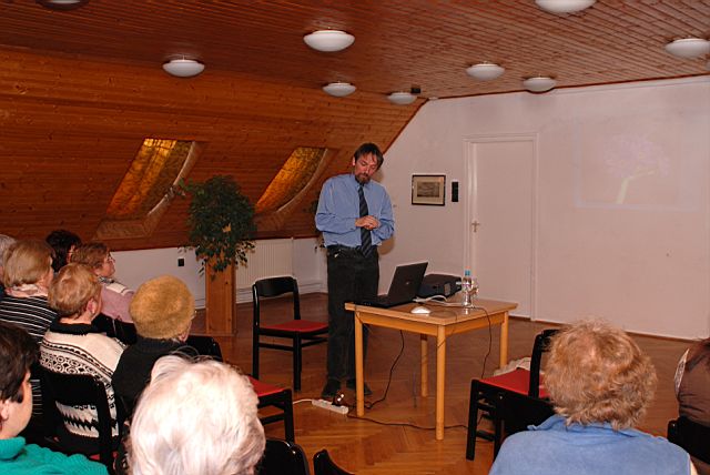 Közös kincsünk a Káli-medence Vókó László előadása - Ábrahámhegy 2010. március 5.
