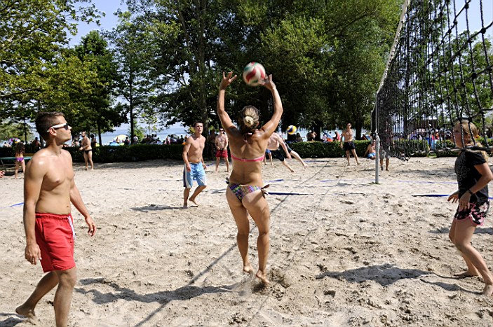 Sportnap a felnőtteknek Ábrahámhegyen 2016. július 23-án a strandon
