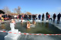 Ábrahámhegy - Farsangi fürdőzés - lék Balaton - 2017. február 4-én