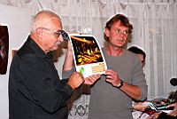 Petr Stančik Dobruskai művész fafaragványai, olajfestményei és ékszerei kiállítása, valamint a Cseh-Magyar 2010-es falinaptár bemutatása, keresztelése, Pavel Štěpan fotóival a Bernátd Aurél Galériában.